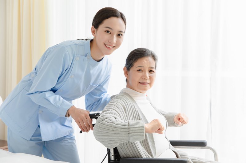 如何挑选合适的保姆，让家庭生活更和谐